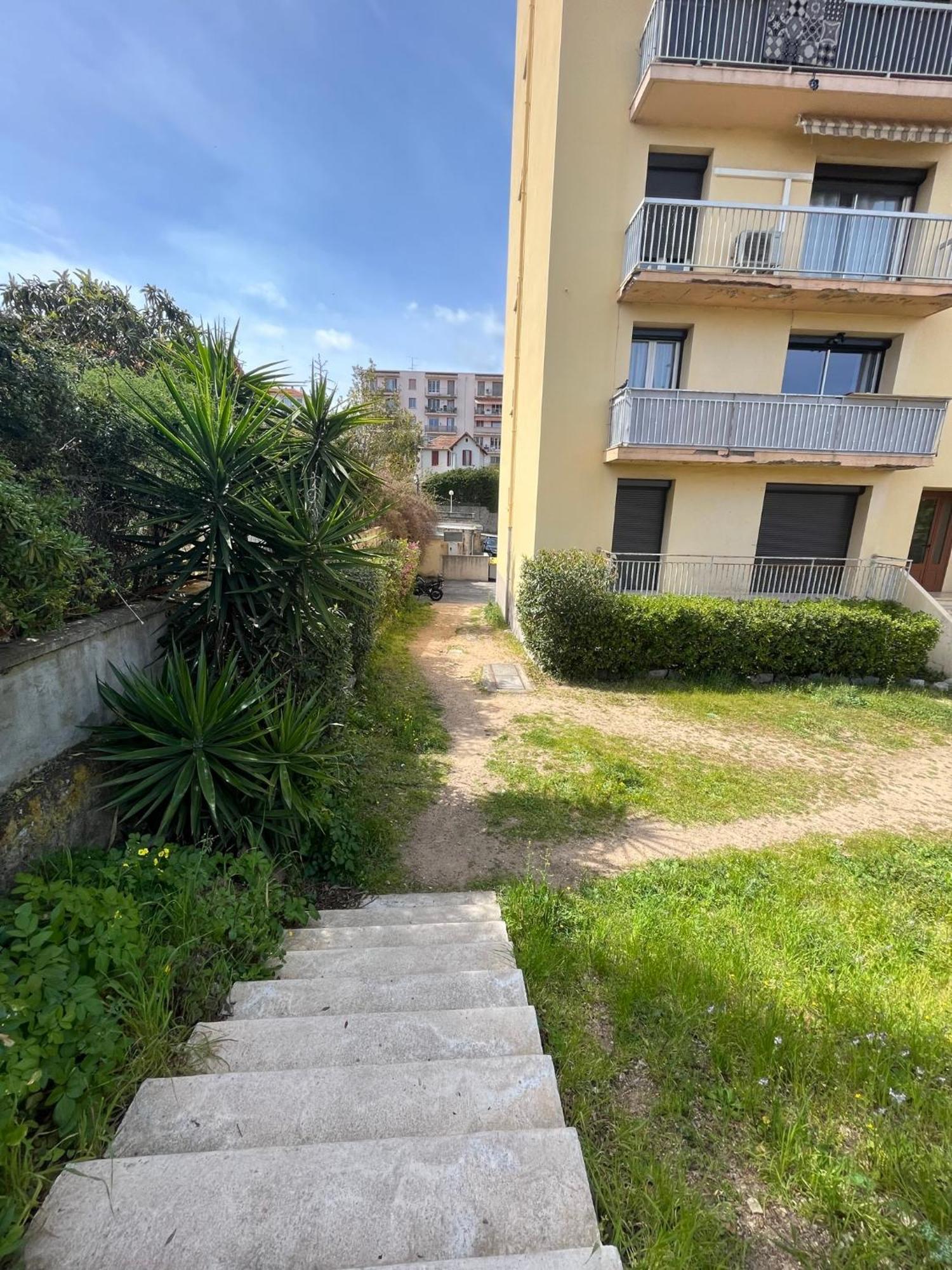 Superbe T2 Avec Place De Parking Ajaccio  Esterno foto
